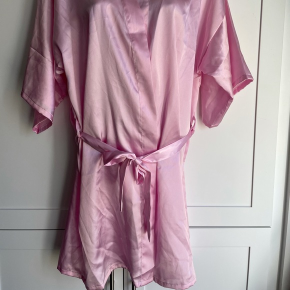 Bridesmaid Kimono/Robe with Gold Sparkle Letters - Picture 4 of 6